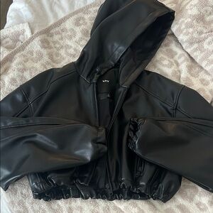Khrv Black Women's Cropped Leather Jacket
